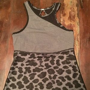 LULULEMON TANK W BRA